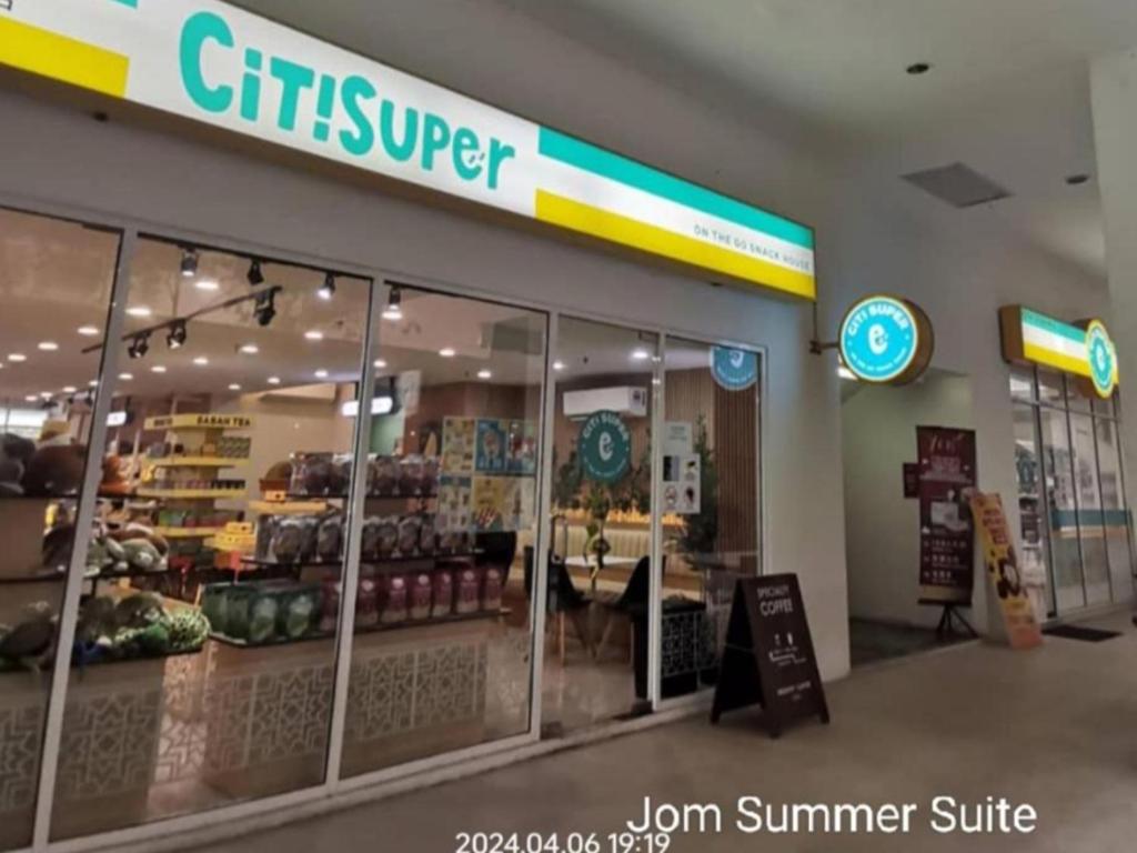 Supermarket nebo jiné obchody v  ubytování v soukromí nebo okolí
