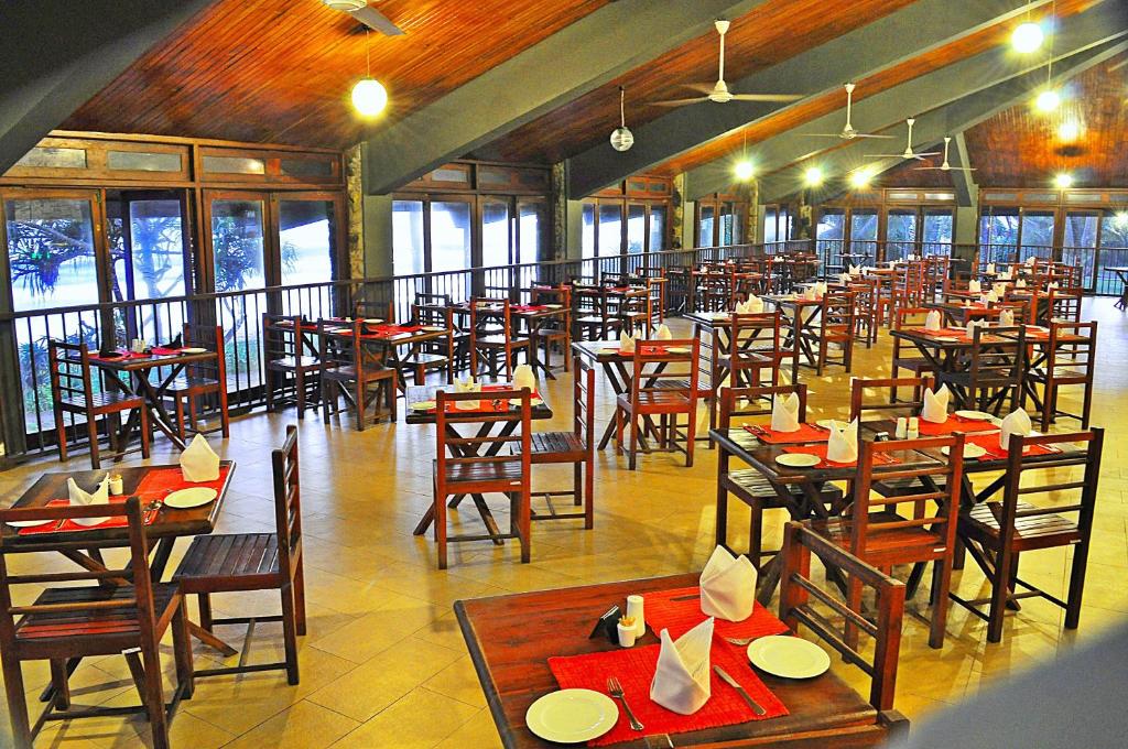 Restaurace v ubytování Koggala Beach Hotel