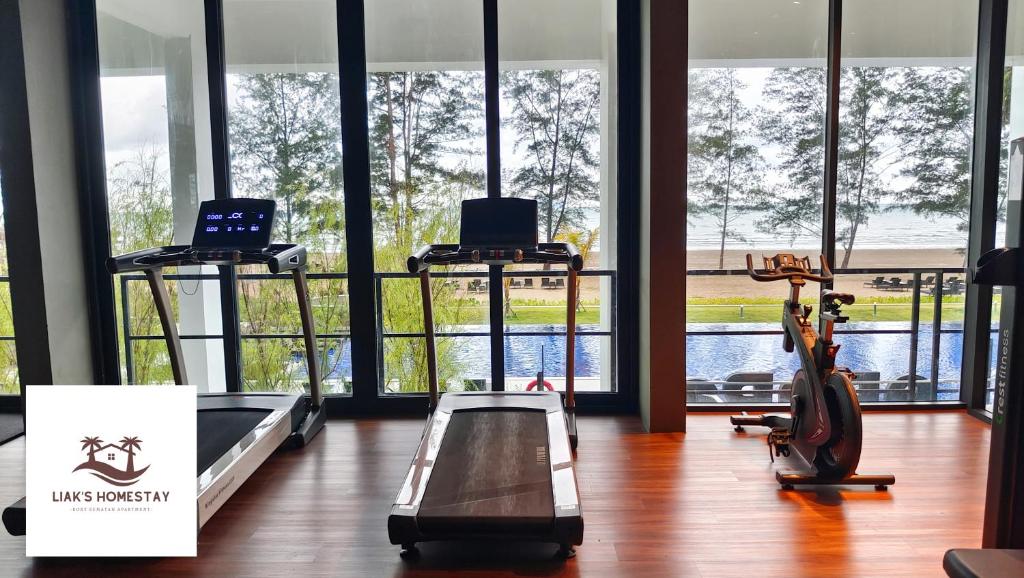 Fitness centrum a/nebo fitness zařízení v ubytování Sematan SeaView Apartment,Highest Floor