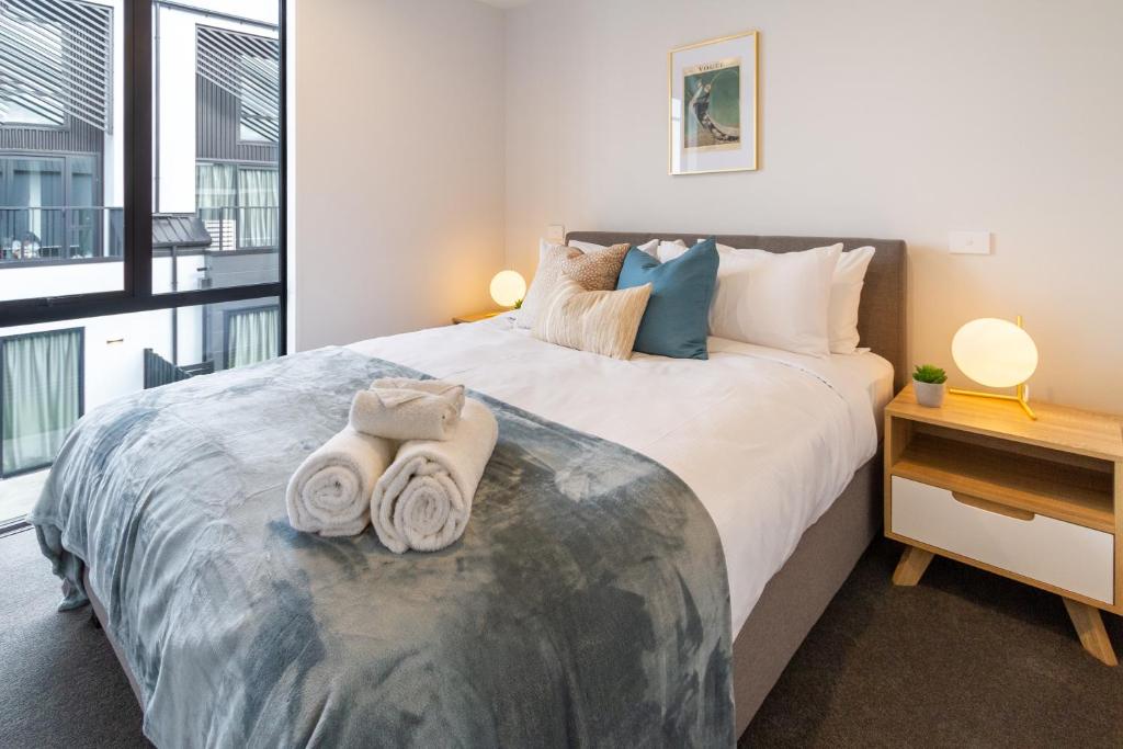 Serene 2 Bed CBD Retreat