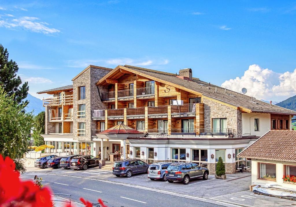 Nespecifikovaný výhled na hory nebo výhled na hory při pohledu z hotelu