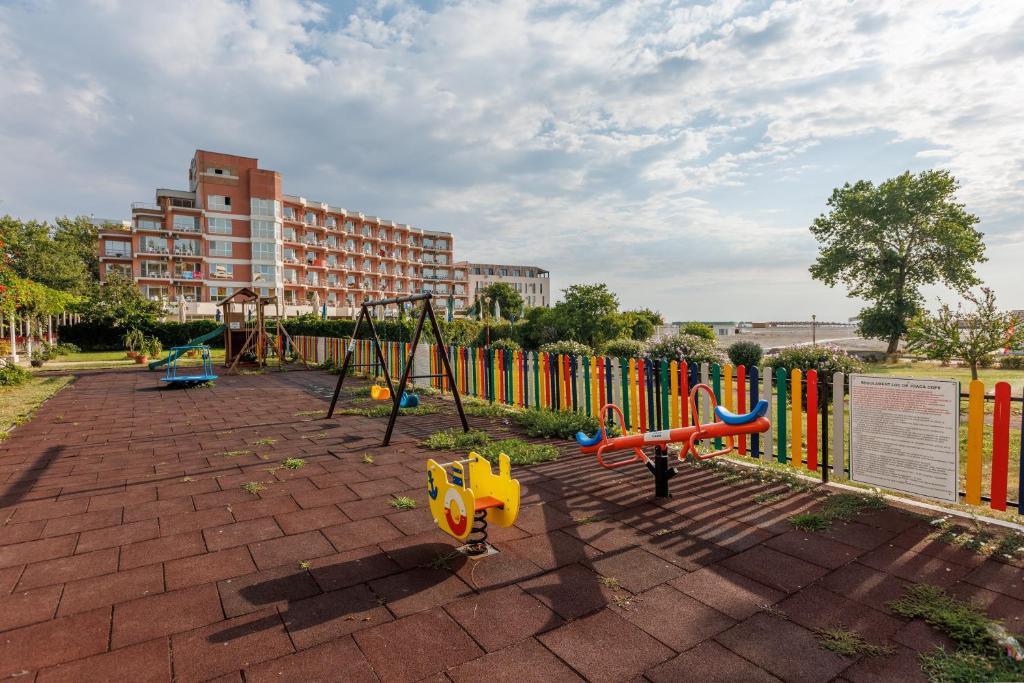 Herní místnost nebo prostor pro děti v ubytování Hotel Amiral