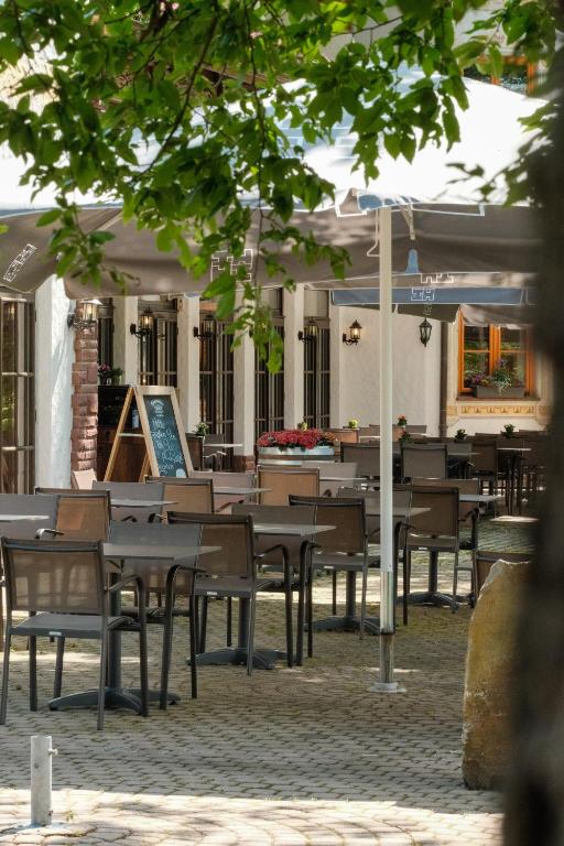 Restaurace v ubytování Hotel-Restaurant Kreuzberghof Tagungs- und Veranstaltungshotel