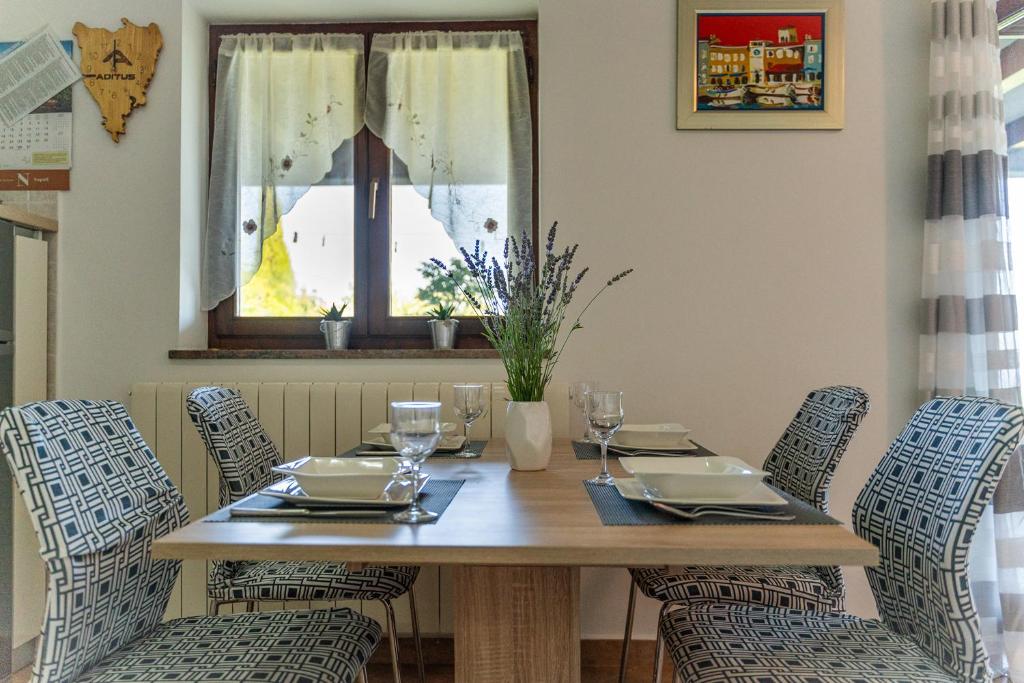 Posedenie v ubytovaní Apartment Elio 1606