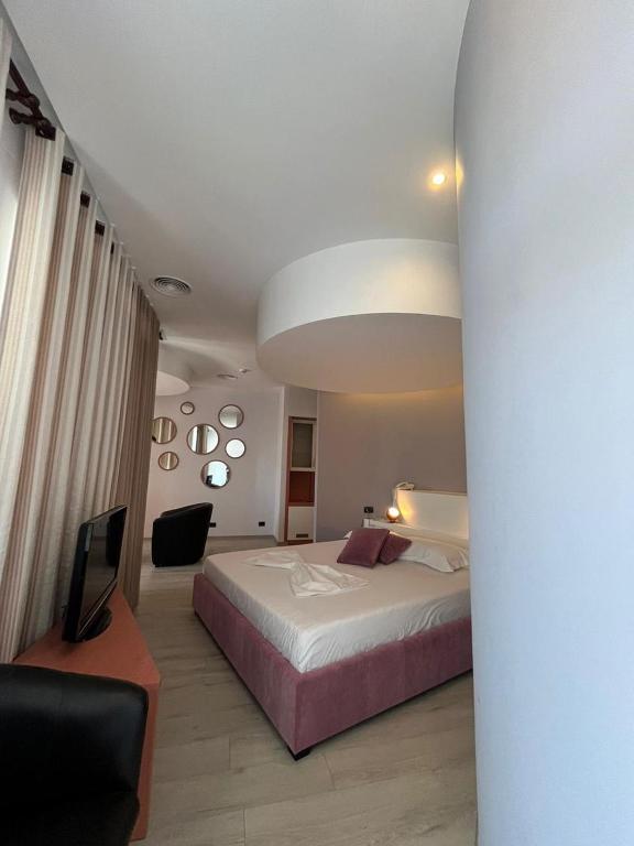 Icon Hotel
