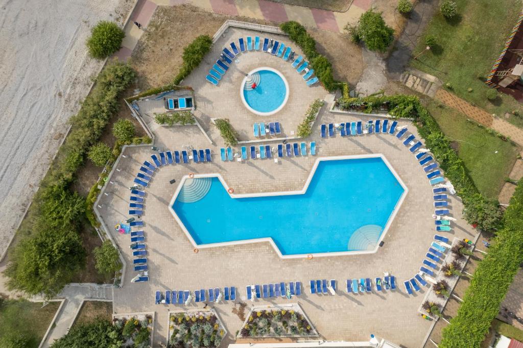 Bazén v ubytování Hotel Orfeu nebo v jeho okolí