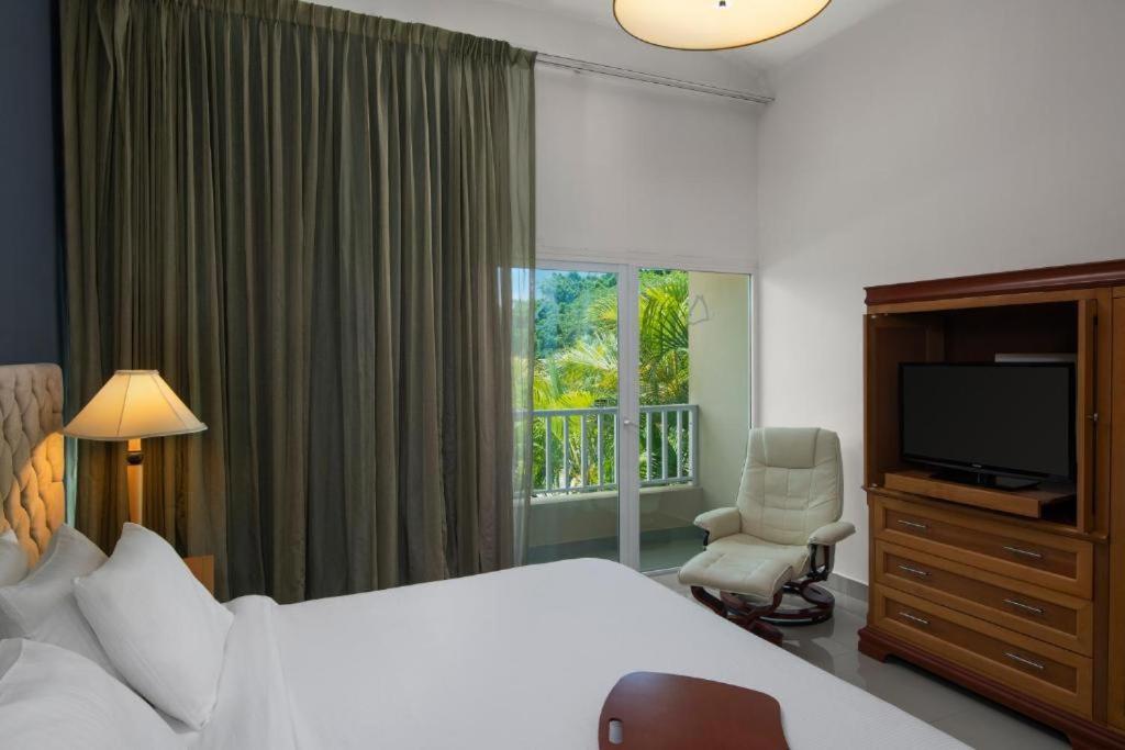 Postel nebo postele na pokoji v ubytování Hodelpa Garden Suites - All Inclusive
