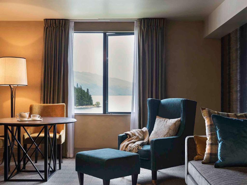 Posezení v ubytování Hotel St Moritz Queenstown - MGallery by Sofitel