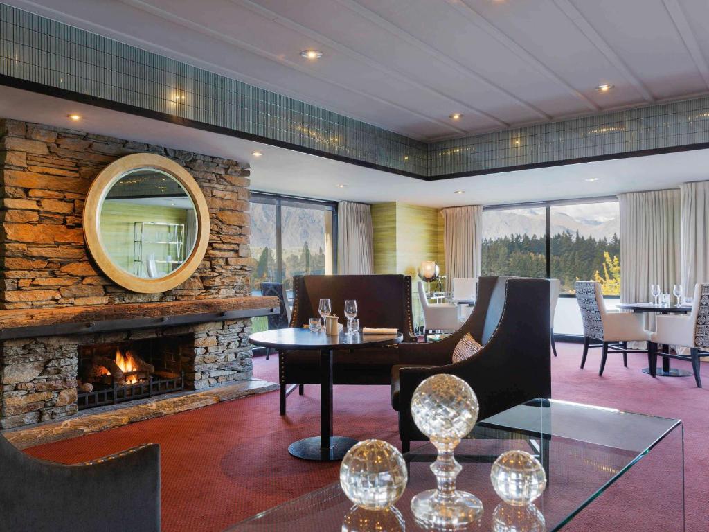 Posezení v ubytování Hotel St Moritz Queenstown - MGallery by Sofitel