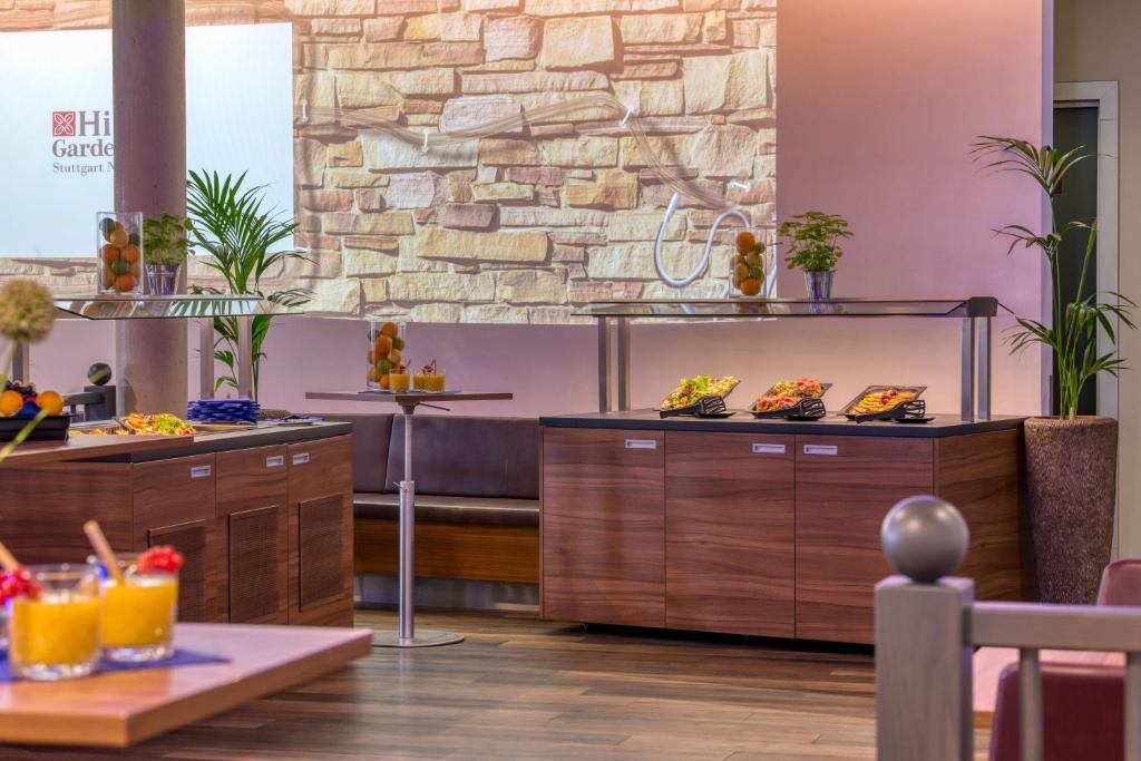 Hilton Garden Inn Stuttgart NeckarPark - Resim 38