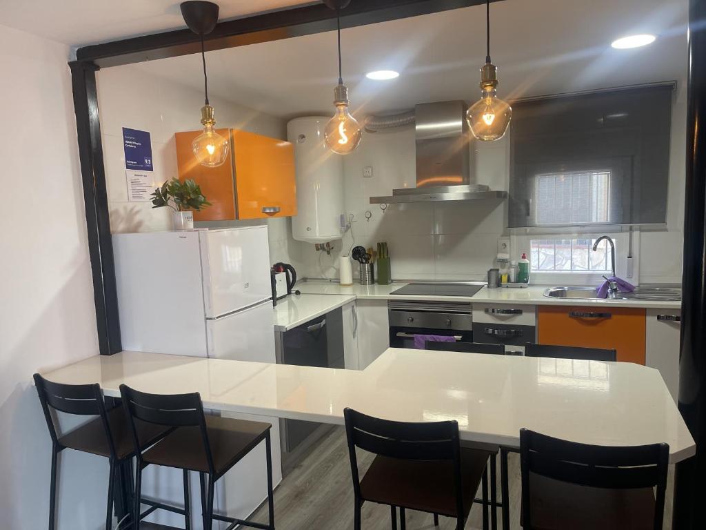 Dapur atau dapur kecil di Encanto Cuenca - Puente Del Tiempo