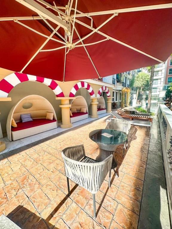 Espana condo resort pattaya by Nongying - Resim 17