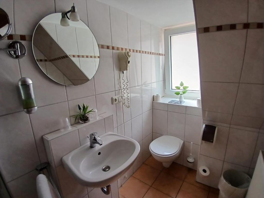 Koupelna v ubytování Hotel Birnbaum