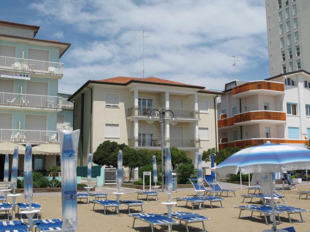 The swimming pool at or close to Villa Mazzon Family Apartments