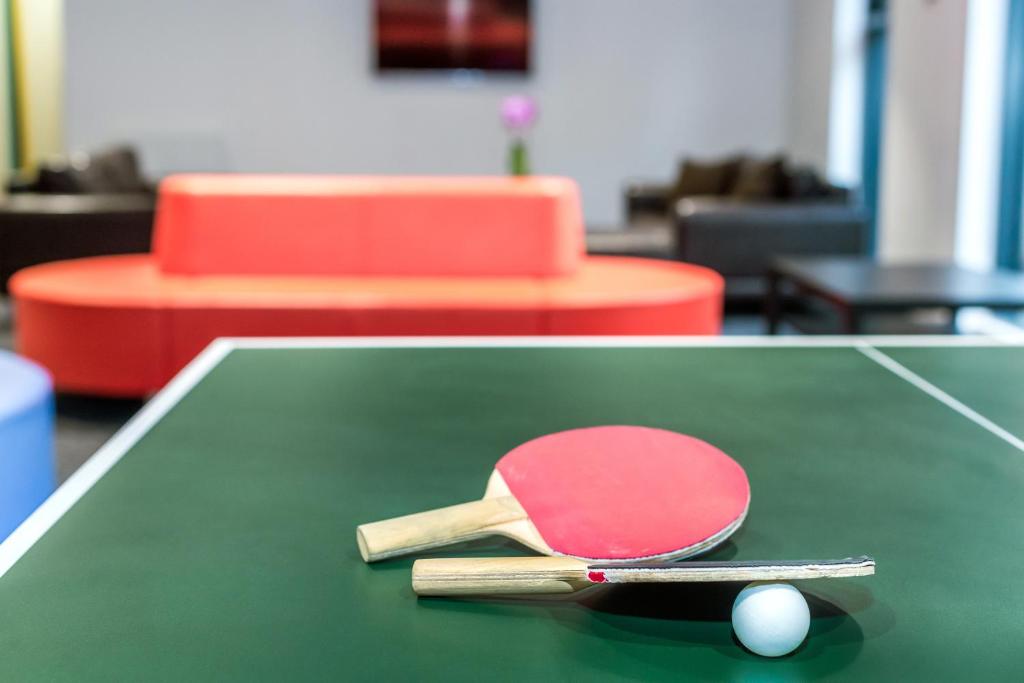 Stolní tenis v ubytování Destiny Student – Shrubhill (Campus Accommodation) nebo okolí