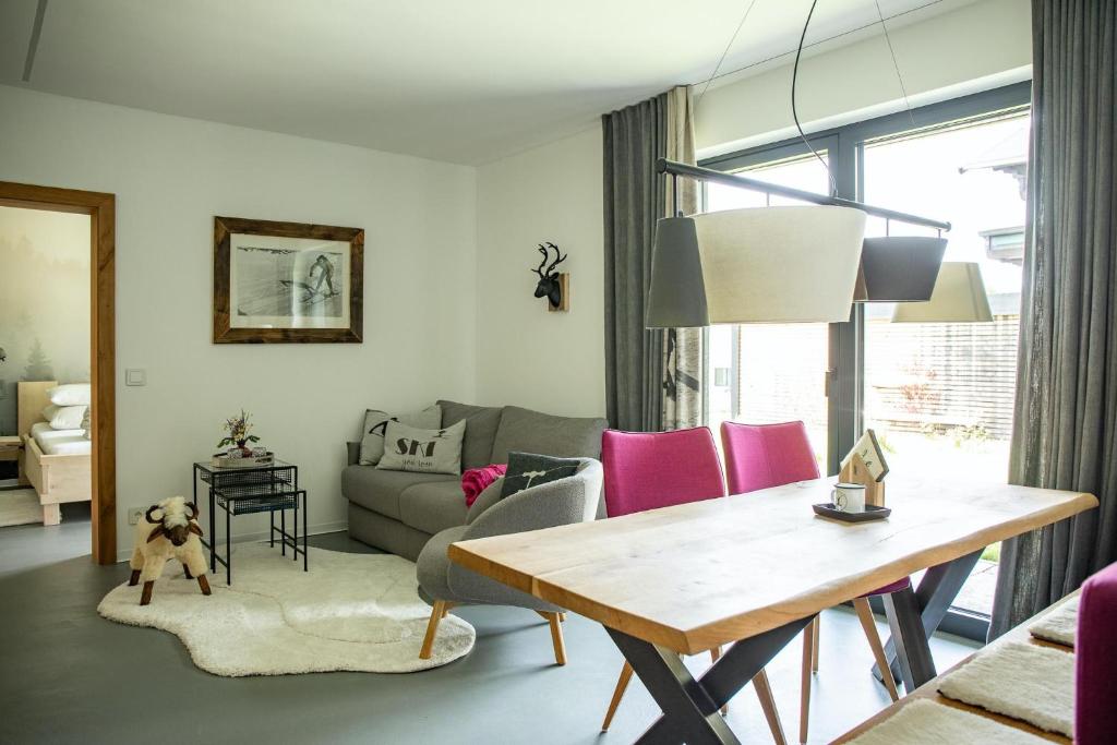 Posezení v ubytování Loder Lodge