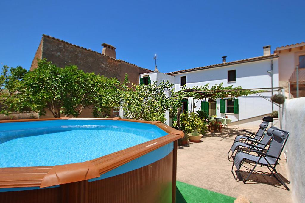 Πισίνα στο ή κοντά στο Sant Cosme House by Slow Villas