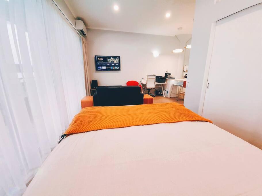 BRAND NEW! Modern amazing 1Bed - Princes Wharf - Resim 35