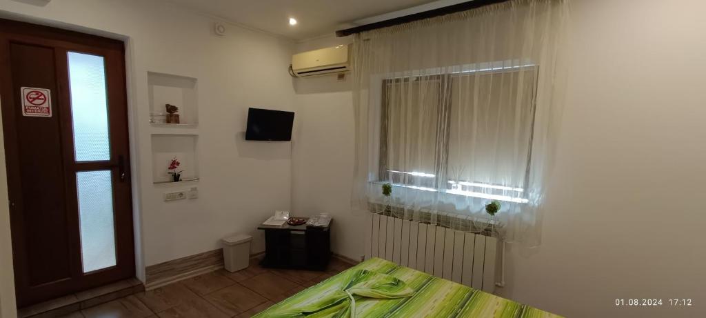 TV a/nebo společenská místnost v ubytování Casa MILLY Constanta