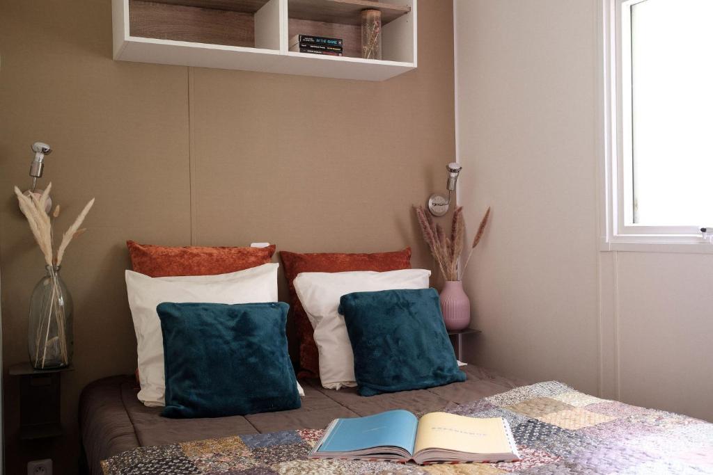 Slow Village Pornic - Four-bedroom Comfort Classic Mobile Home