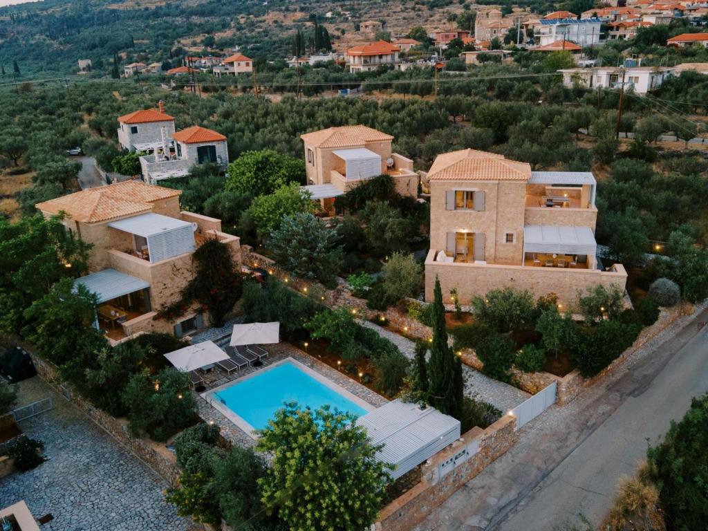 Bazén v ubytování Riglia Villas nebo v jeho okolí