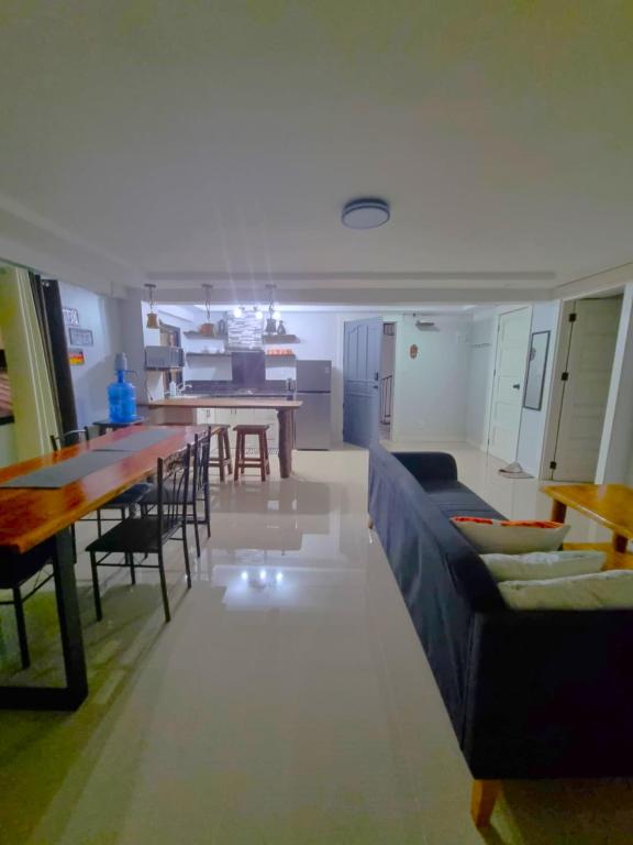 Trail Bedz Homestay - Deluxe One-Bedroom Apartment