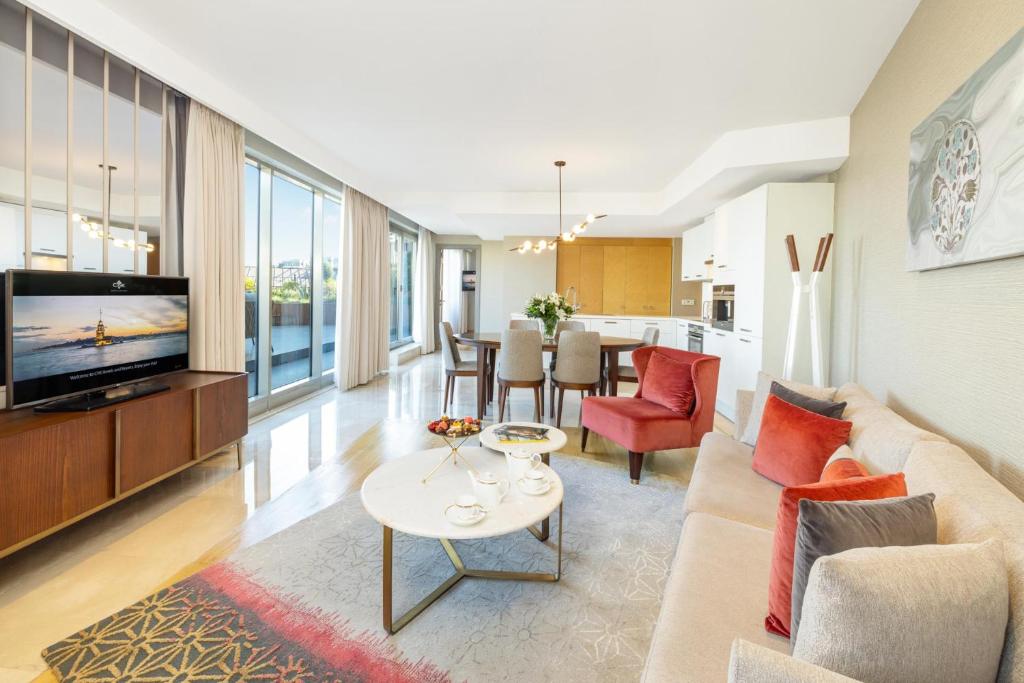 CVK Park Bosphorus Hotel Istanbul - Park Prestige Suites Three Bedroom Apartment With Bosphorus Terrace-Lounge Access