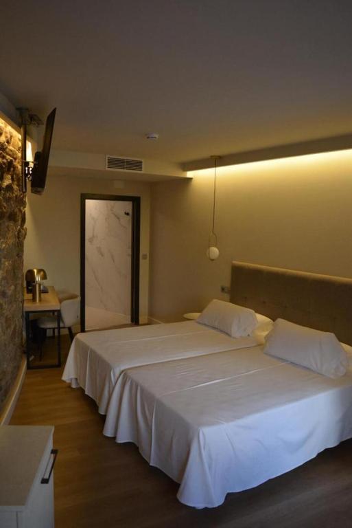 Corona de Galicia Rooms - 8