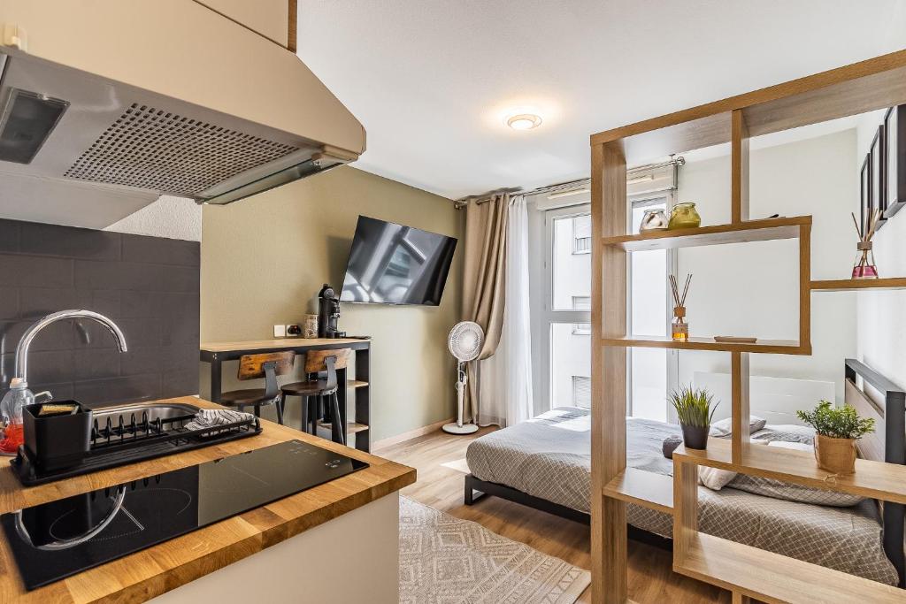 Studio Charpennes - Parking gratuit - Housity