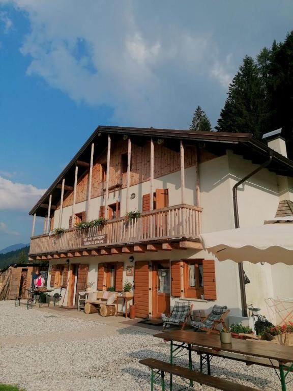 Budova, kde se bed and breakfast nachází