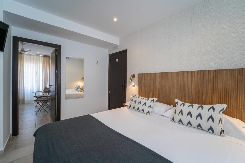 La Siesta de Picasso - 8