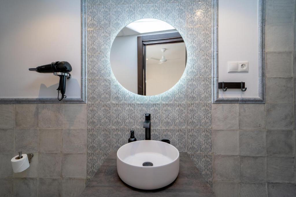 La Siesta de Picasso - 10