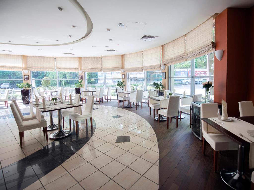 Restaurace v ubytování Hotel Nadmorski