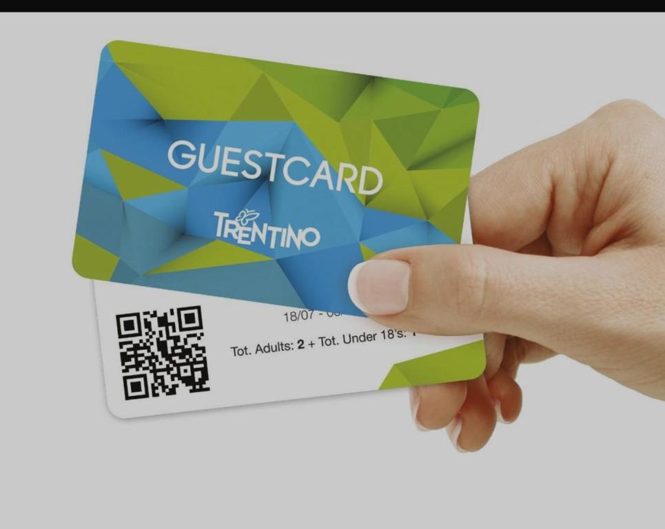 Fotografie z fotogalerie ubytování Verdisuite - Trento centro - Parcheggio privato gratuito v destinaci Trento