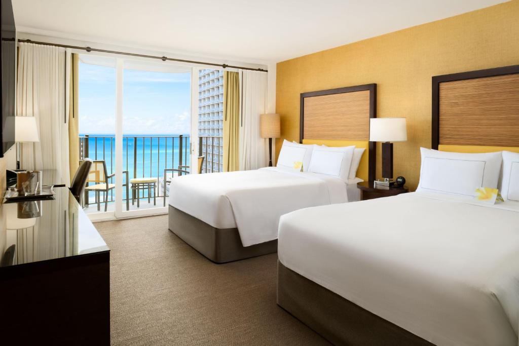 Hilton Waikiki Beach Resort & Spa - Habitación Deluxe Queen Con Dos Camas Queen Y Vista Al Mar