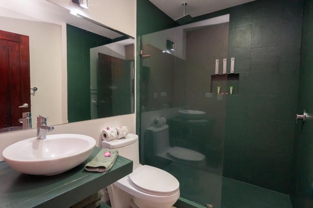 Koupelna v ubytování Dunama Hotel