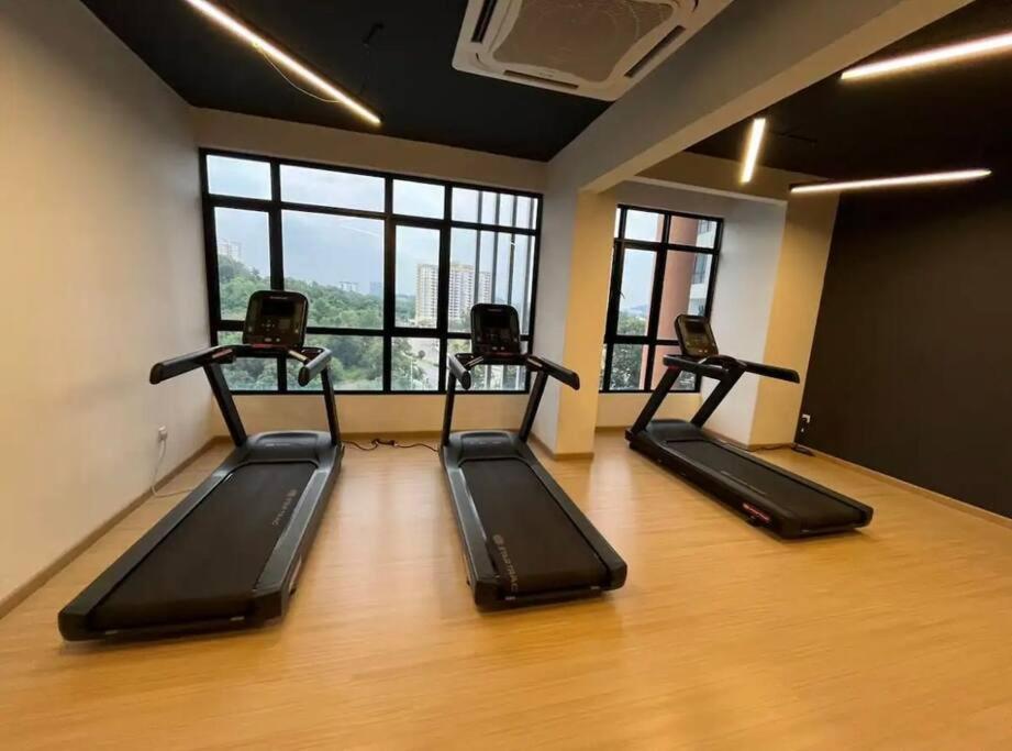 Fitness centrum a/nebo fitness zařízení v ubytování F Homestay Putrajaya Near to PICC
