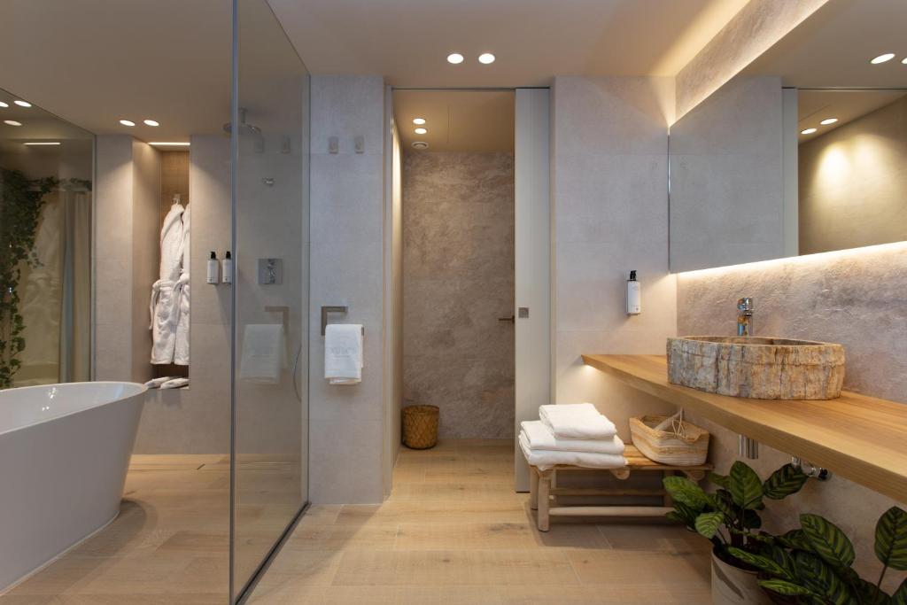 Koupelna v ubytování XULOS Rooms & Suites