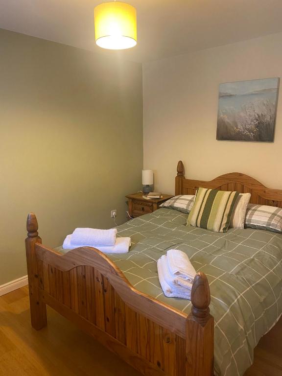 Postel nebo postele na pokoji v ubytování Oranmore Holiday Home