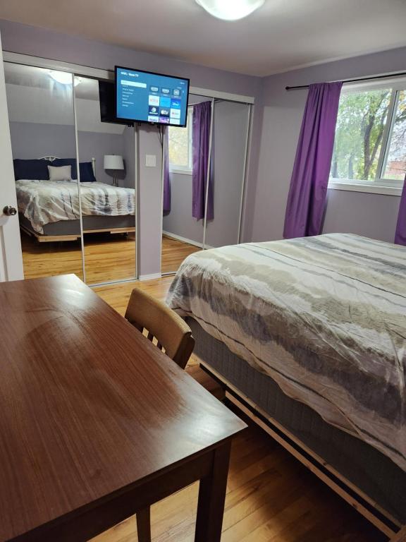 TV a/nebo společenská místnost v ubytování Gateway Place