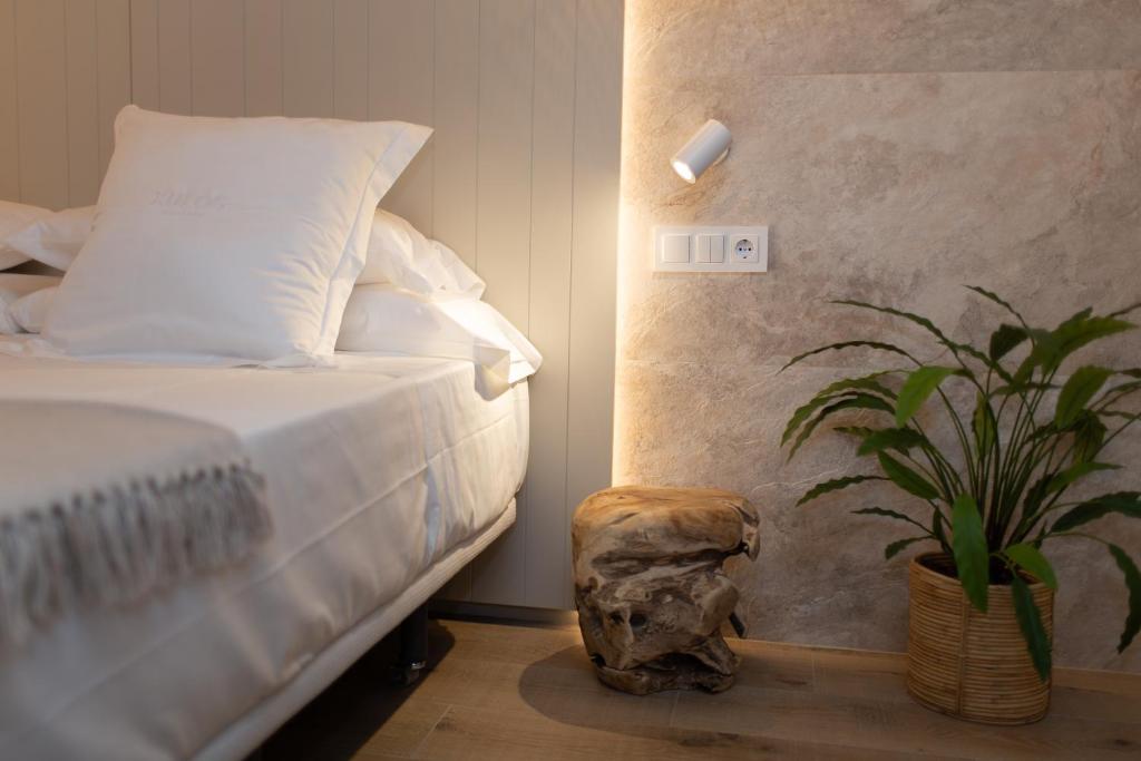 XULOS Rooms & Suites - 9