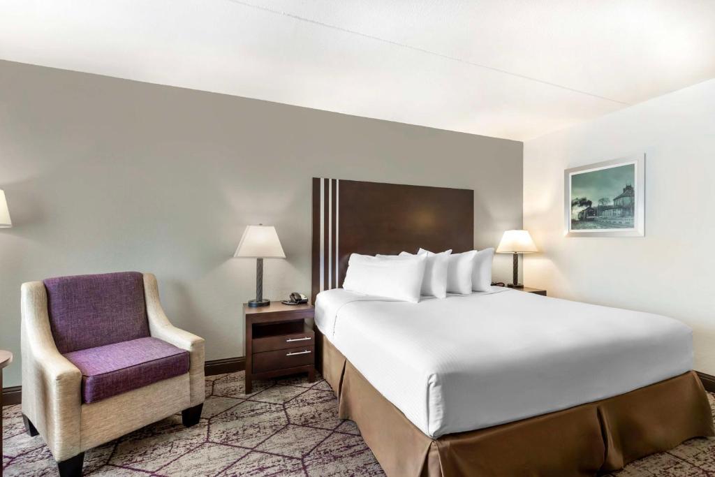 Best Western Plus Longbranch Hotel & Convention Center - Habitación King