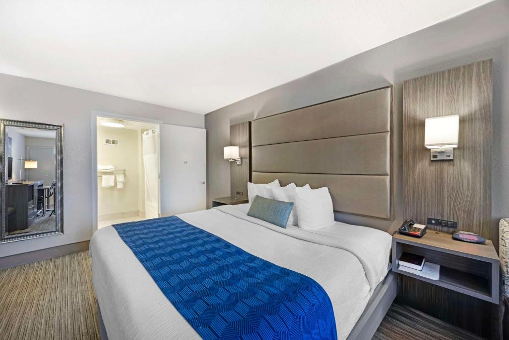 Best Western Dickson - Error
