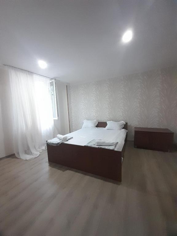 Postel nebo postele na pokoji v ubytování HOTEL LukaRabati