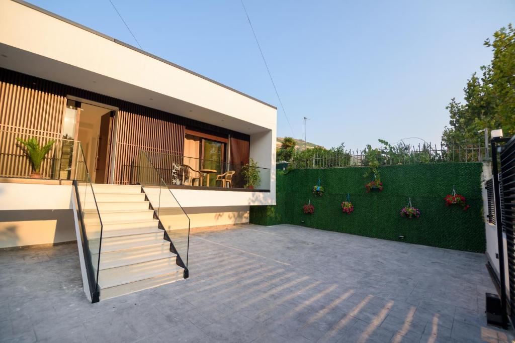Balkón nebo terasa v ubytování Vlora Sunset Rooms