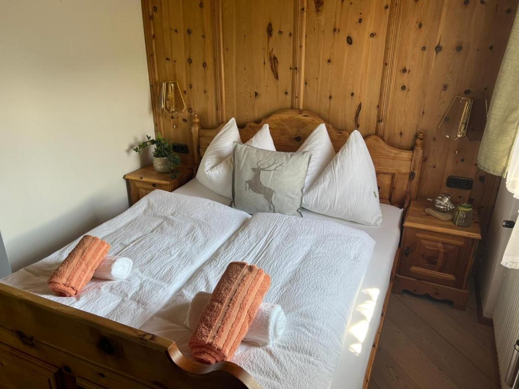 Postel nebo postele na pokoji v ubytování Oberbründlingchalet