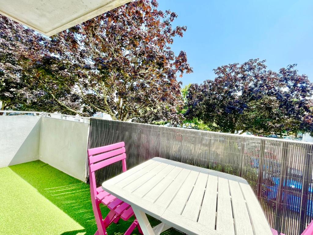 Balkón nebo terasa v ubytování SMILE APPARTS - Appartements - Au coeur de Lorient - Au calme - Tout Confort
