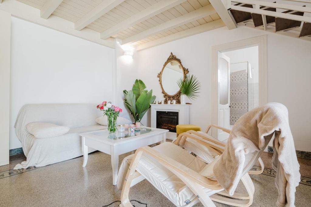 Posezení v ubytování Le Stanze di Felline- Monolocali vacanze-