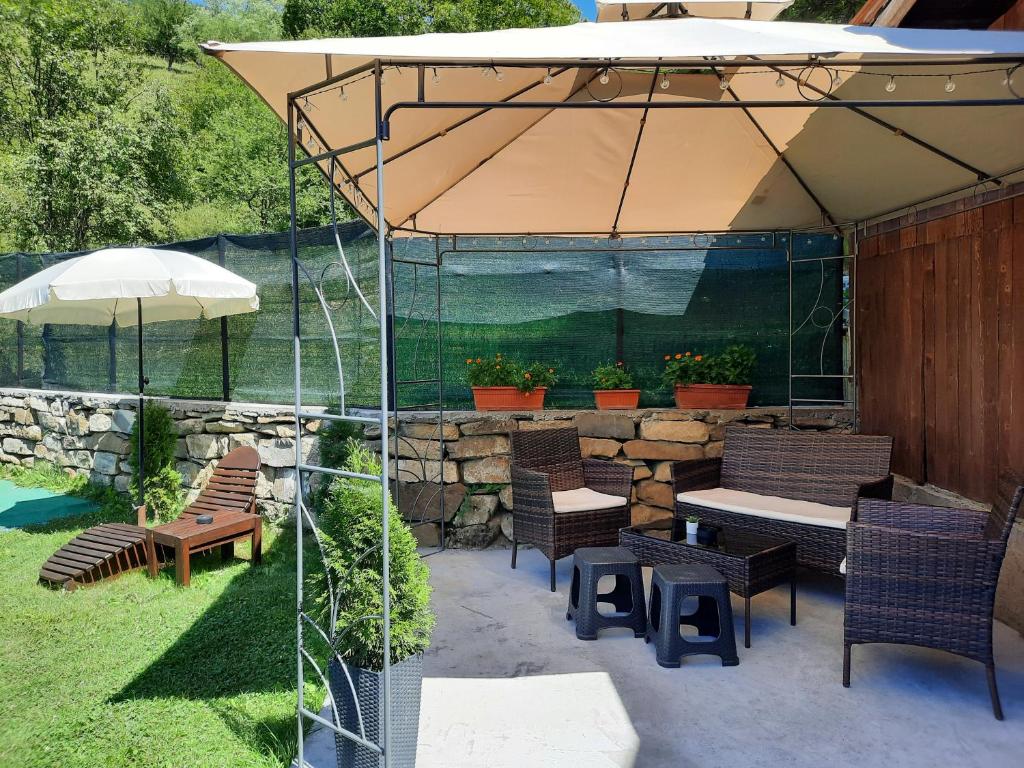 Zahrada ubytování Guest House Lazar Raykov