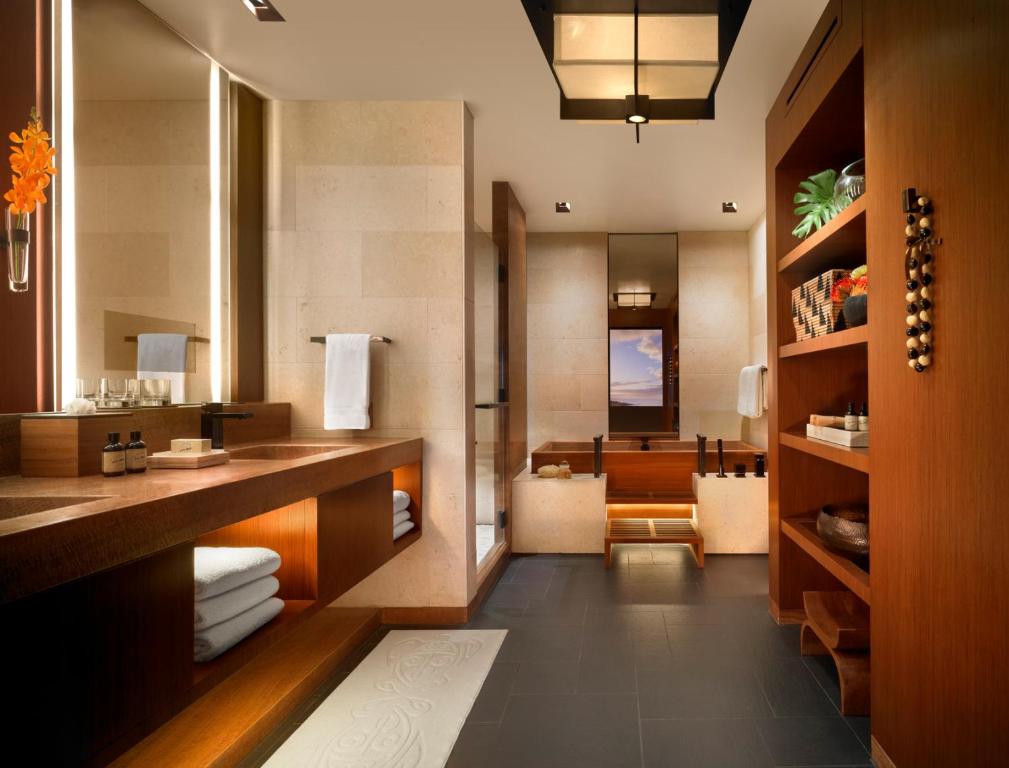 Four Seasons Resort Lana'i - Ohana Partielle Ocean View Suite Lit King